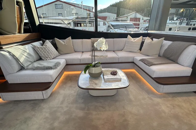 S72515 Yacht Photos Pics 