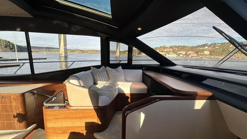 S72515 Yacht Photos Pics 