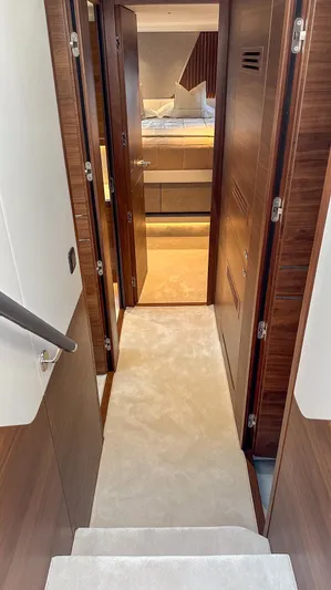 S72515 Yacht Photos Pics 