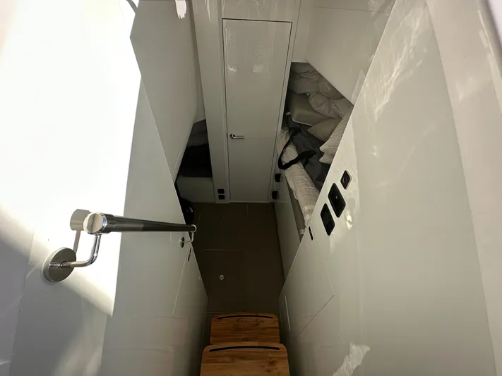 S72515 Yacht Photos Pics 