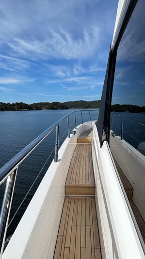 S72515 Yacht Photos Pics 