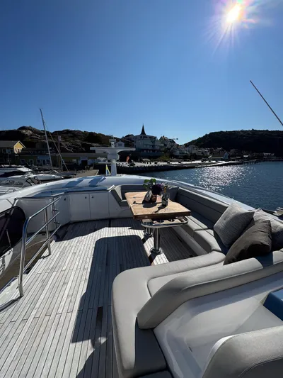 S72515 Yacht Photos Pics 