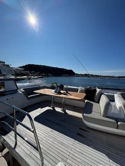 S72515 Yacht Photos Pics 