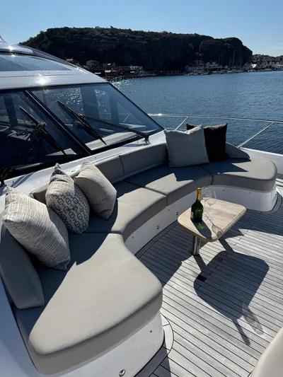 S72515 Yacht Photos Pics 