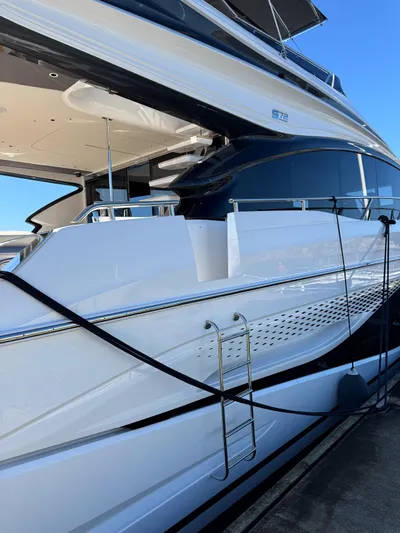 S72515 Yacht Photos Pics 