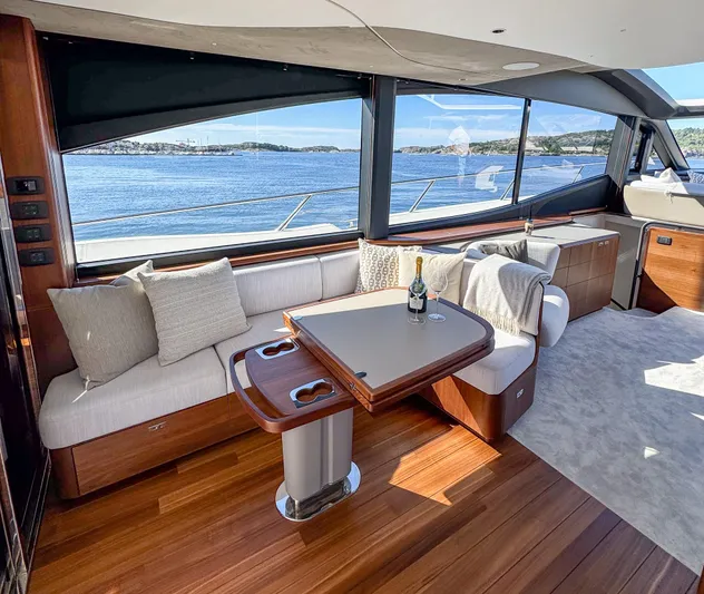 S72515 Yacht Photos Pics 