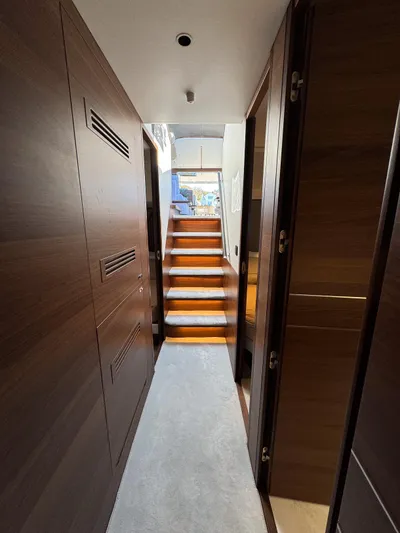 S72515 Yacht Photos Pics 