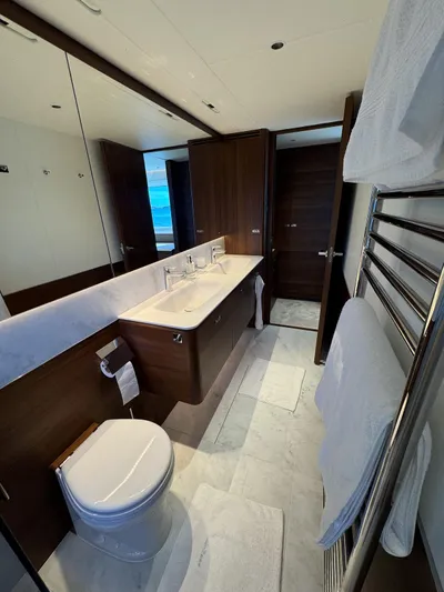 S72515 Yacht Photos Pics 