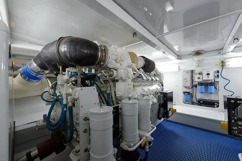 Ship's Cafe Yacht Photos Pics 