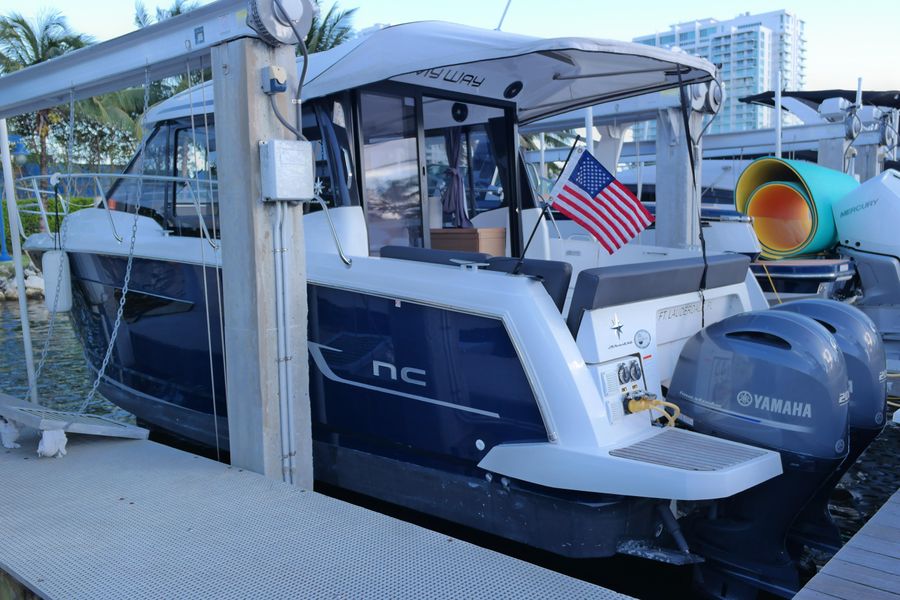 2020 Jeanneau NC 895
