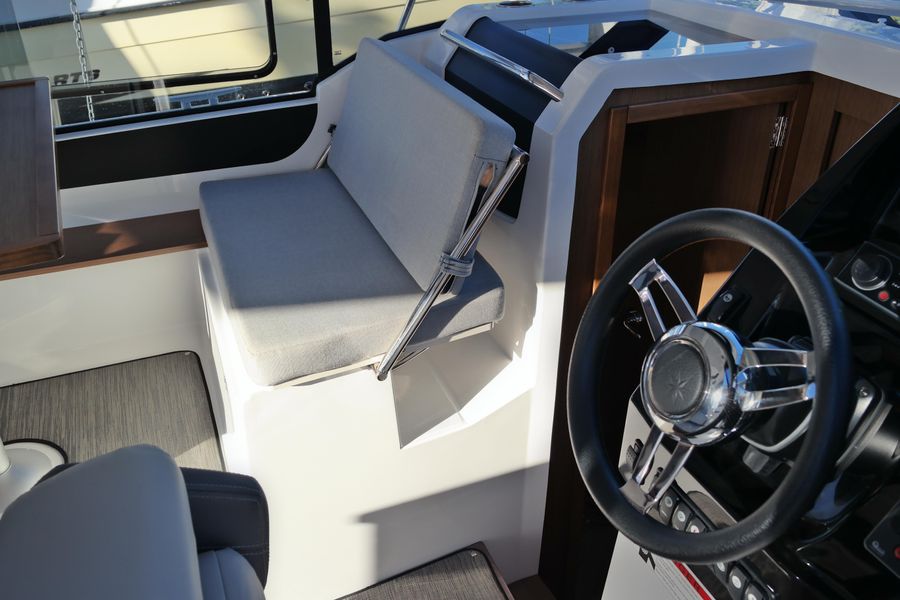 2020 Jeanneau NC 895