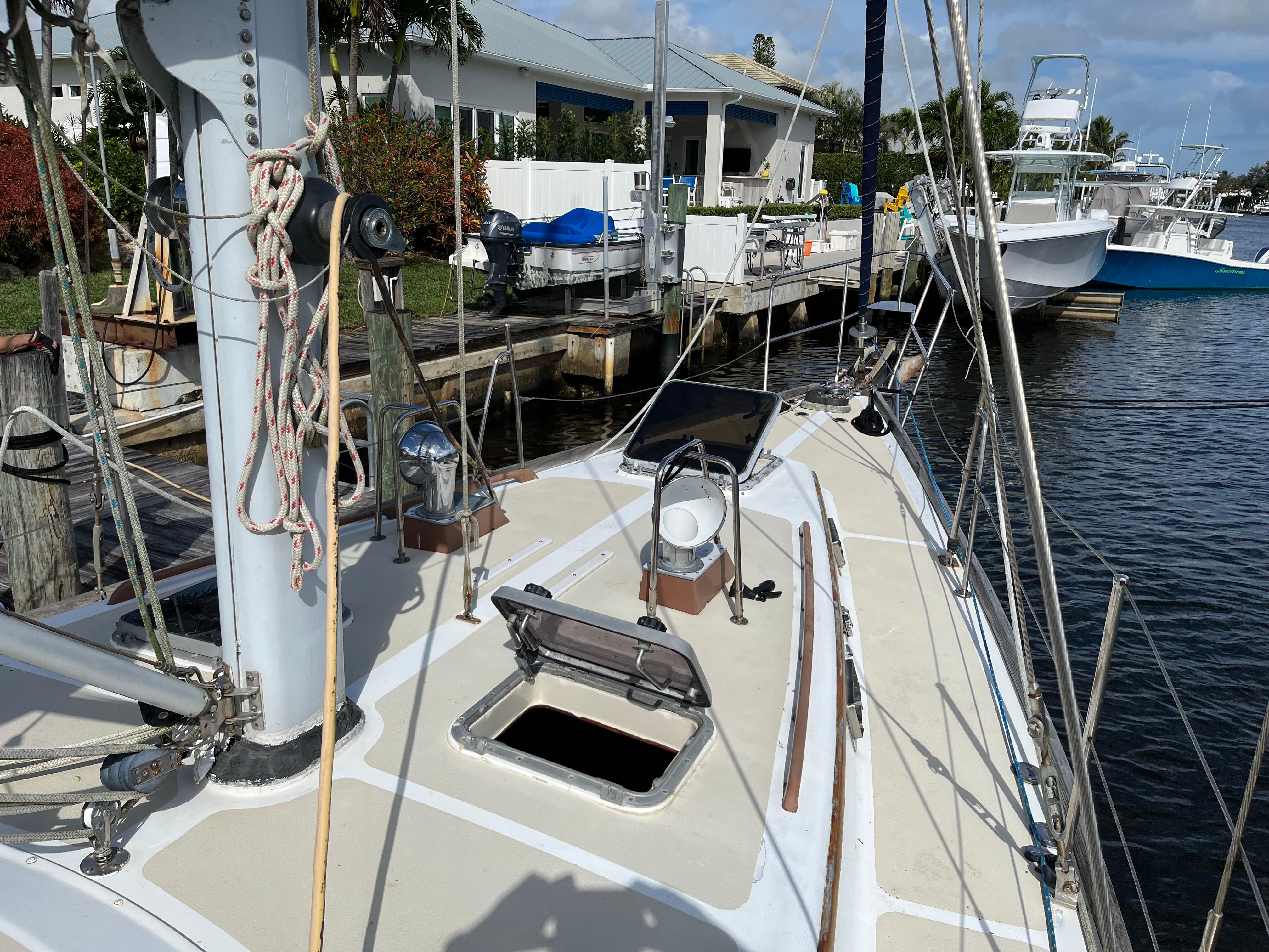 1981 Gulfstar 44 Sloop Sloop for sale - YachtWorld