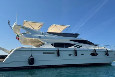 2005 Ferretti Yachts FERRETTI 550