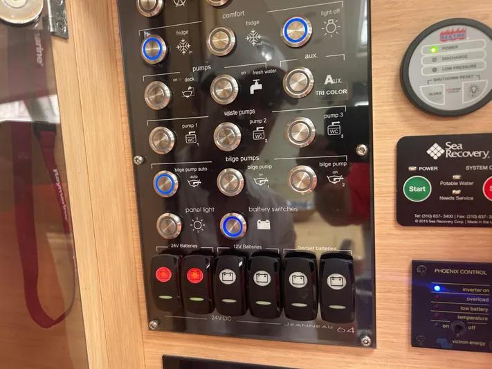 Hindsight Yacht Photos Pics 