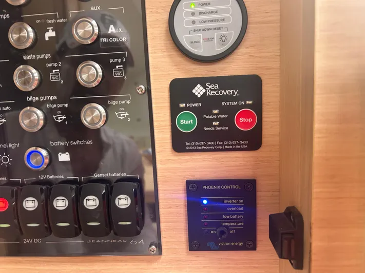 Hindsight Yacht Photos Pics 