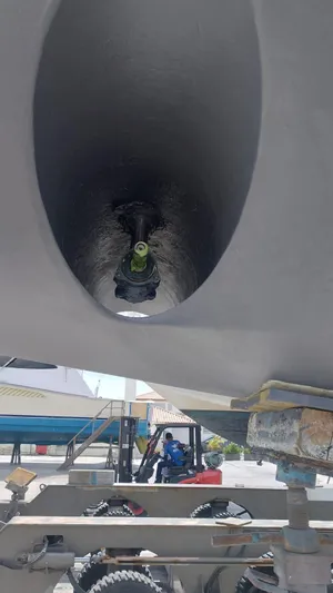 Hindsight Yacht Photos Pics 