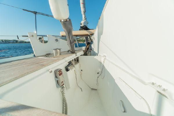 2016 Jeanneau 64 