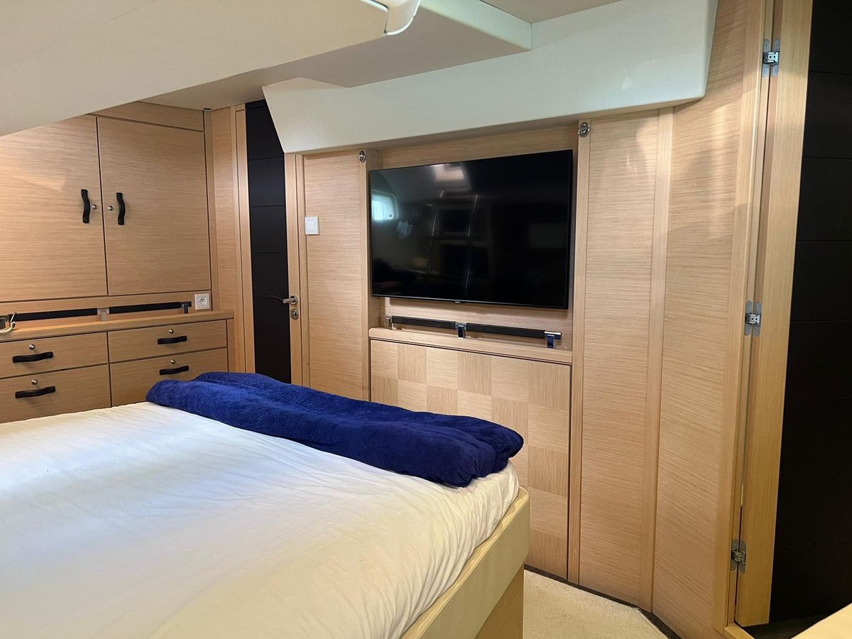 2016 Jeanneau 64 