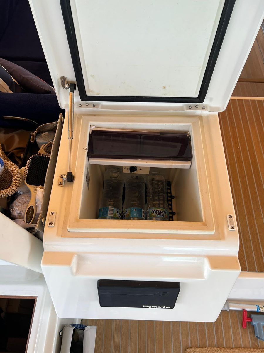 2016 Jeanneau 64 