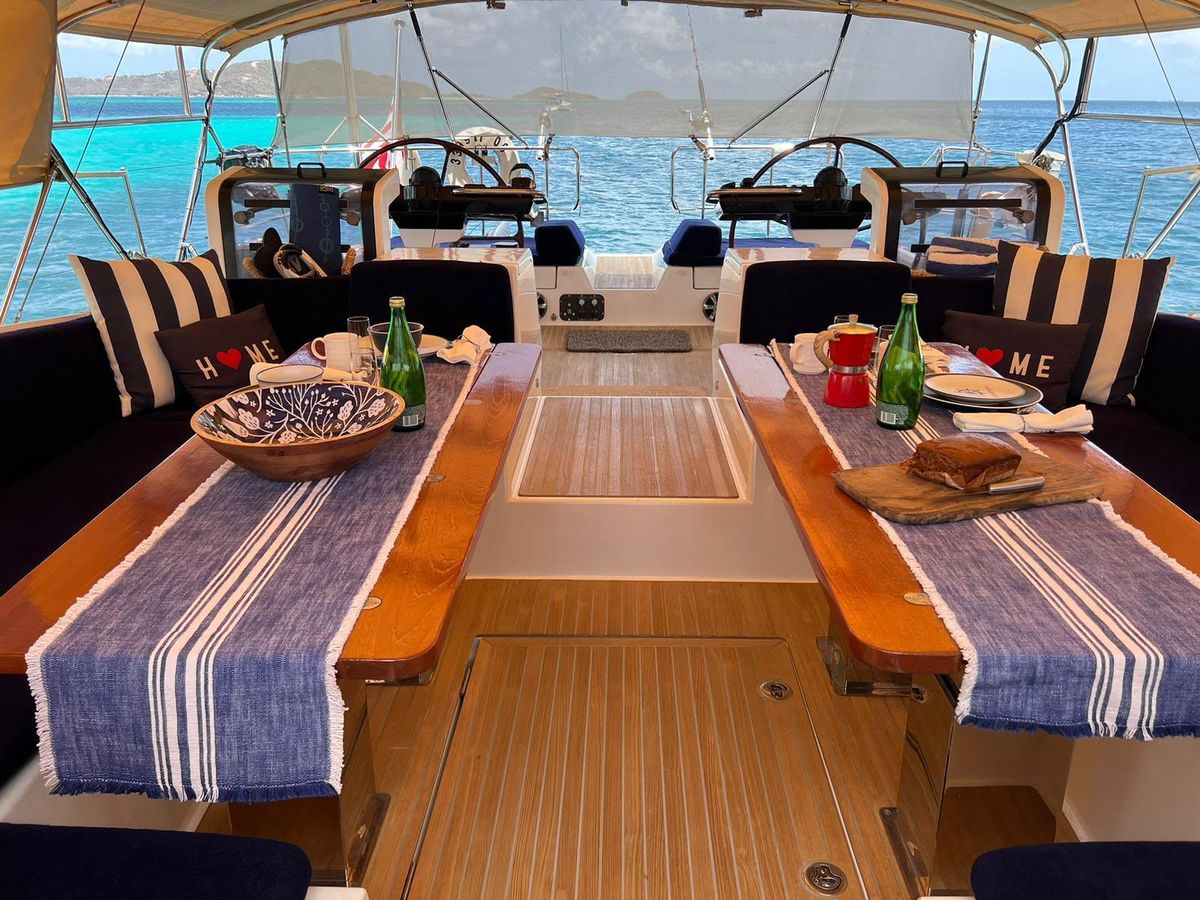 2016 Jeanneau 64 