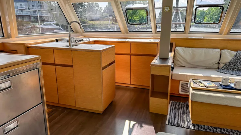 Fortitude Yacht Photos Pics 