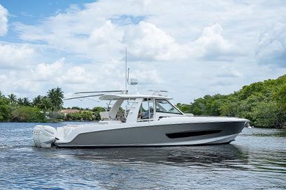 2016 42' Boston Whaler-420 Outrage Fort Lauderdale, FL, US