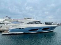 2020 Riviera 4800 Sport Yacht