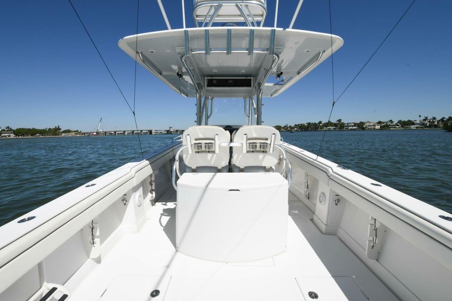 2014 Jupiter 38 Center Console