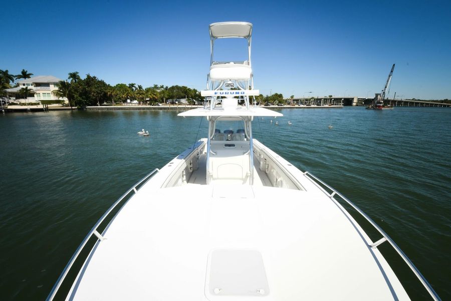 2014 Jupiter 38 Center Console