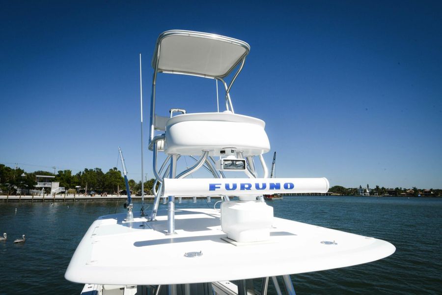 2014 Jupiter 38 Center Console