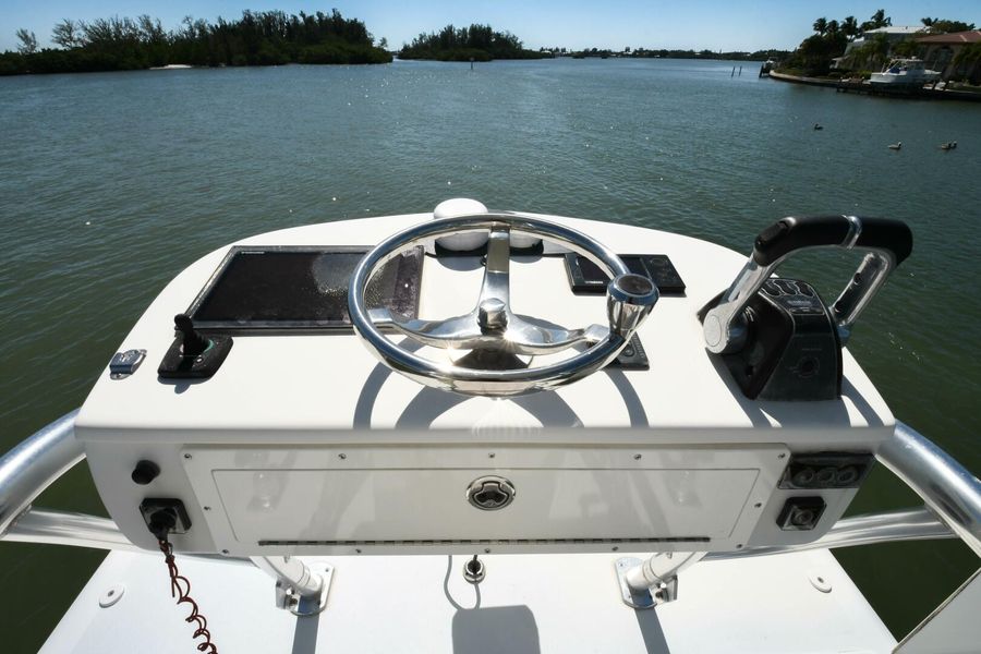 2014 Jupiter 38 Center Console