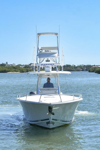 2014 Jupiter 38 Center Console