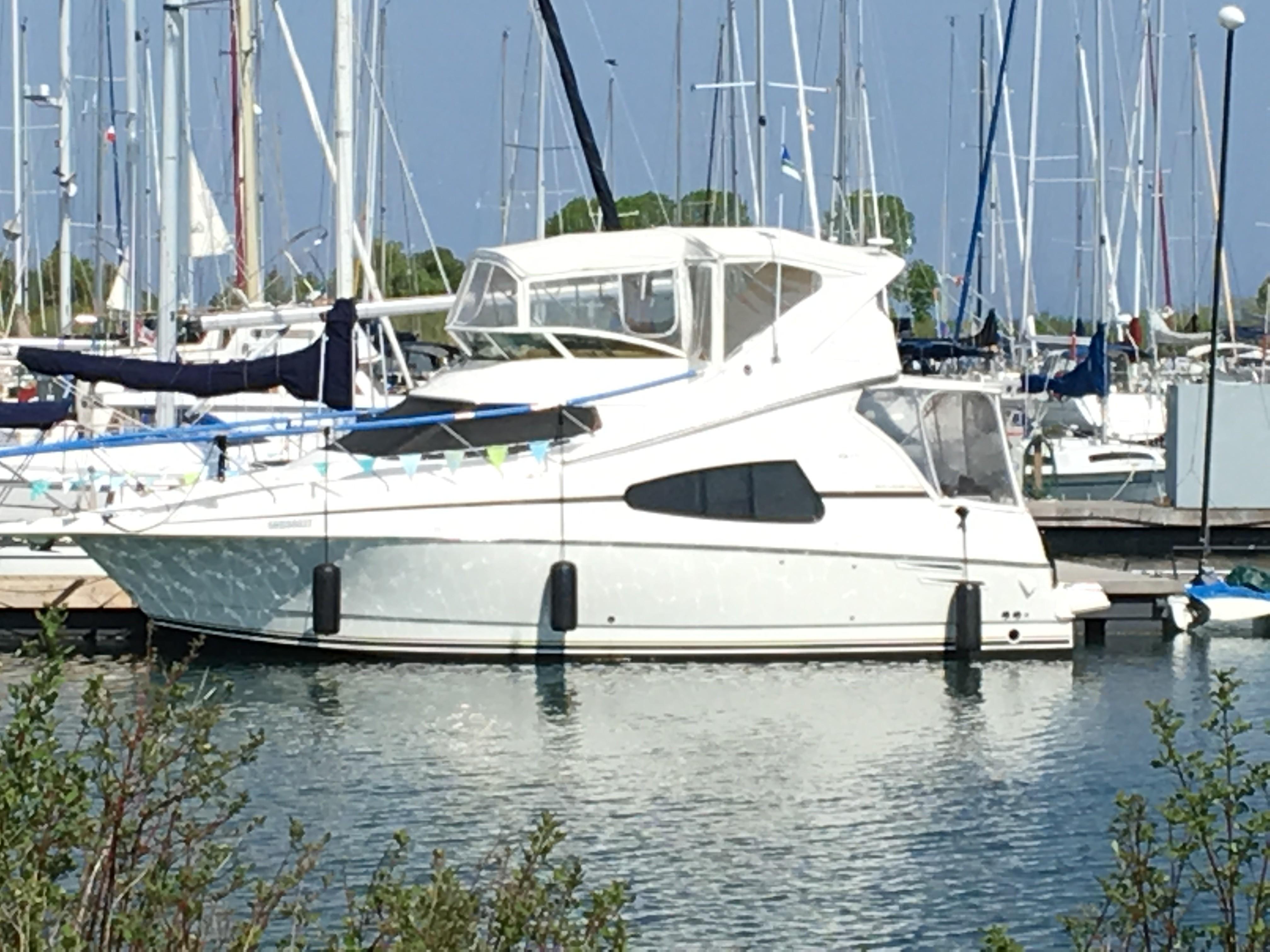 2003 Silverton 330 Sport Bridge