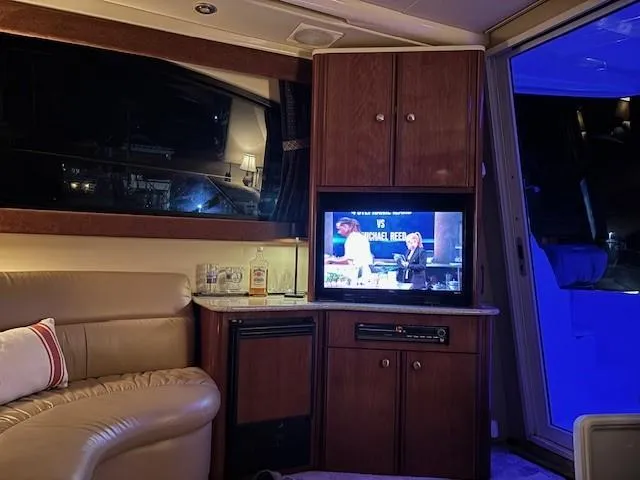 Why Knot Yacht Photos Pics 