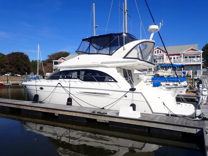 Why Knot Yacht Photos Pics 