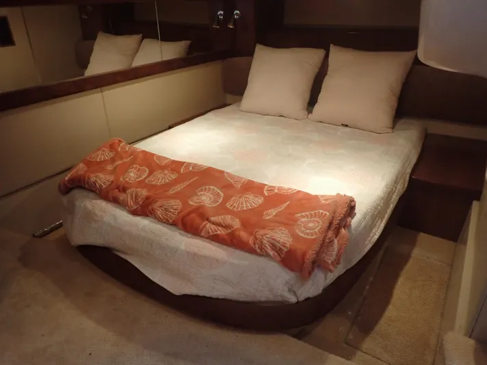 Why Knot Yacht Photos Pics 