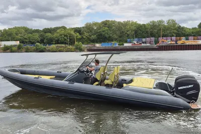 2014 Technohull seaDNA999