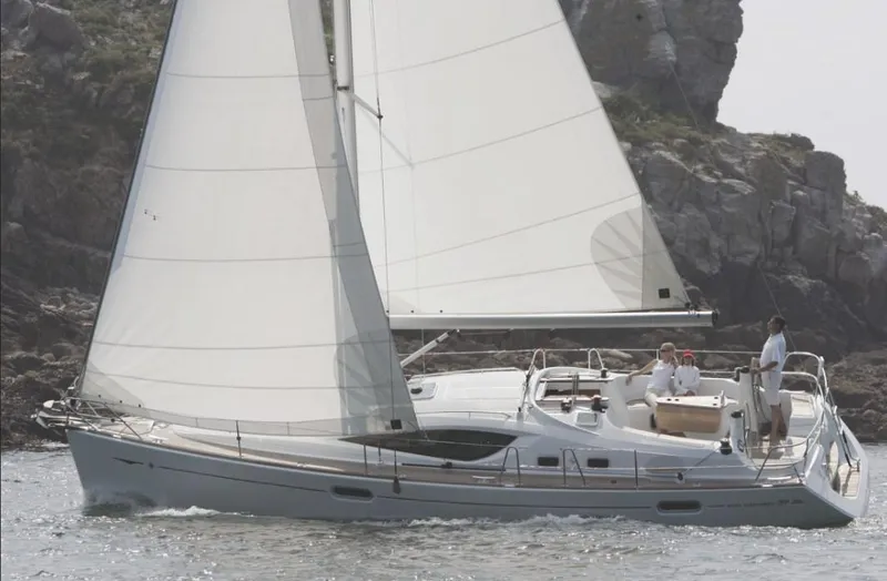 Spark Yacht Photos Pics 