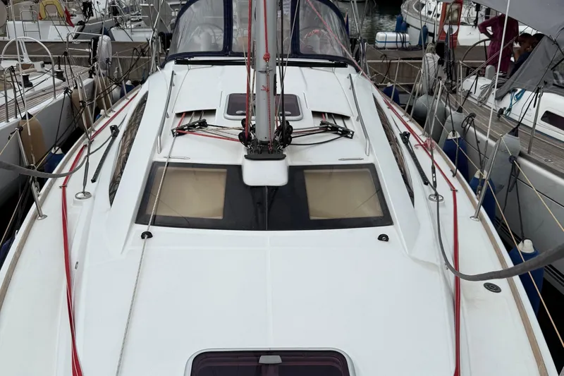 Spark Yacht Photos Pics 