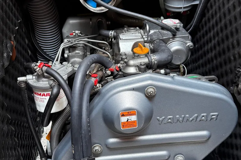 Spark Yacht Photos Pics 