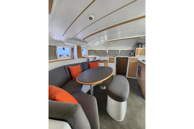 Arcane Yacht Photos Pics Lagoon 380 - Arcane - Carré