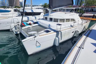 Lagoon 380