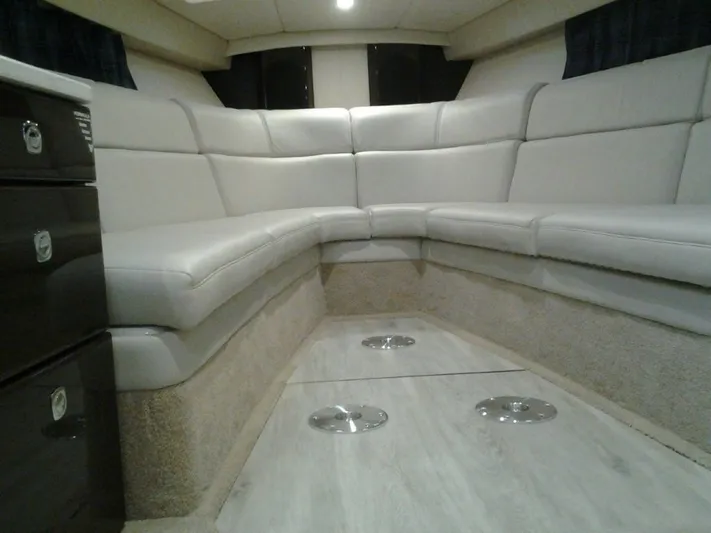Lucky Yacht Photos Pics Interior of 2018 Formula 370 Super Sport with elegant upholstery.