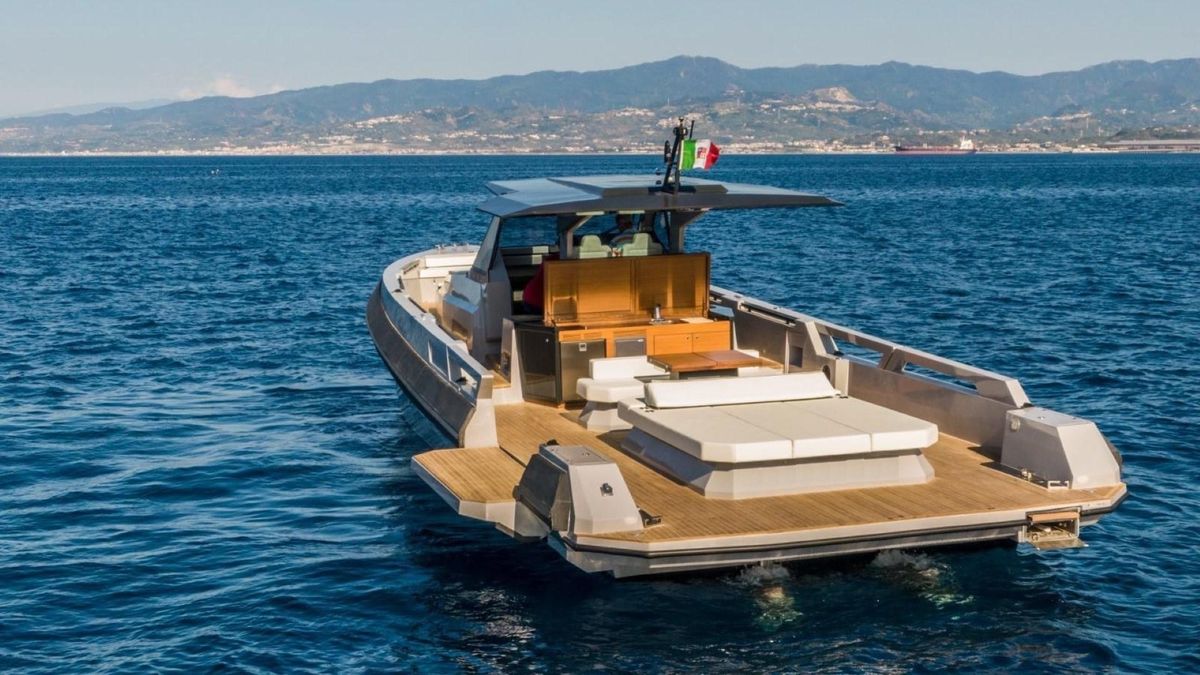 2024 Custom 47 