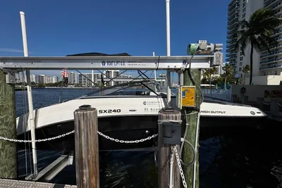 2011 Yamaha Boats SX240 HO