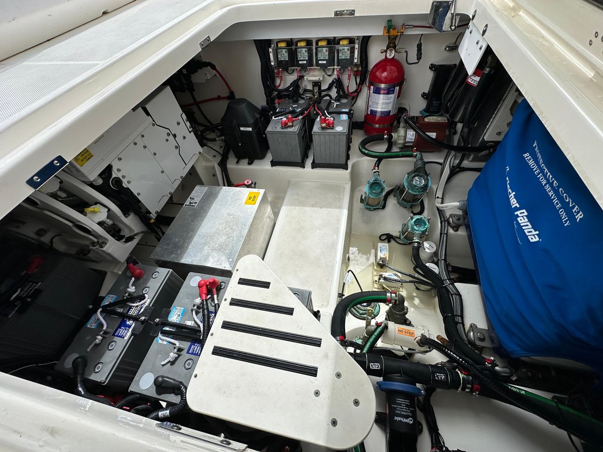 2020 Boston Whaler 42 