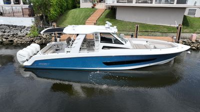 Yacht