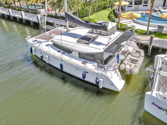 Kiri Maia Yacht Photos Pics 