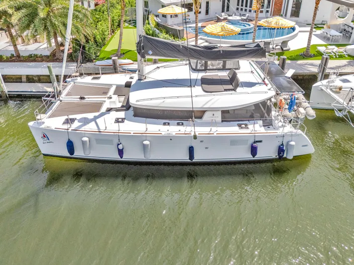 Kiri Maia Yacht Photos Pics 