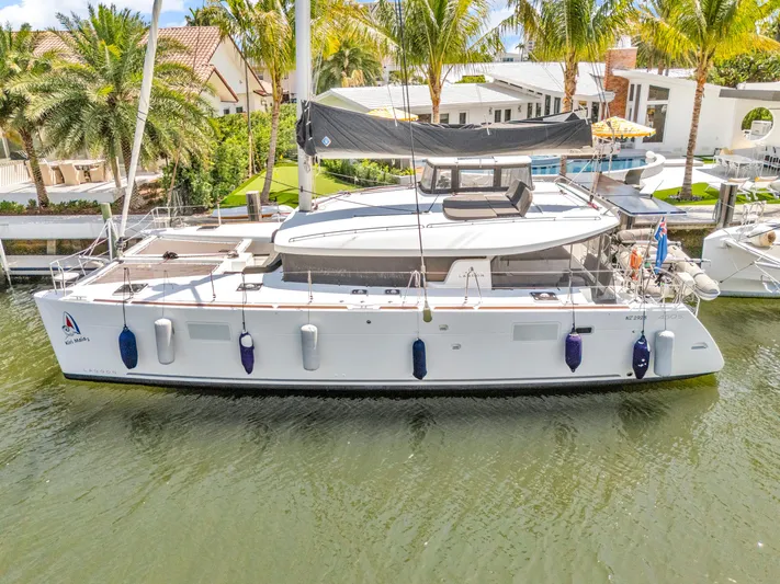 Kiri Maia Yacht Photos Pics 